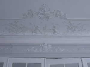 Ornementations sur une corniche