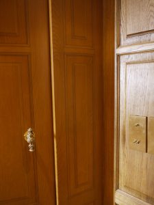 Faux bois et fausses moulures