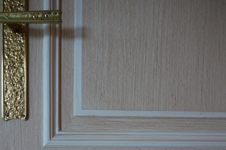 DÉCOR PEINT : Imitation de bois cérusé et patine pastillée