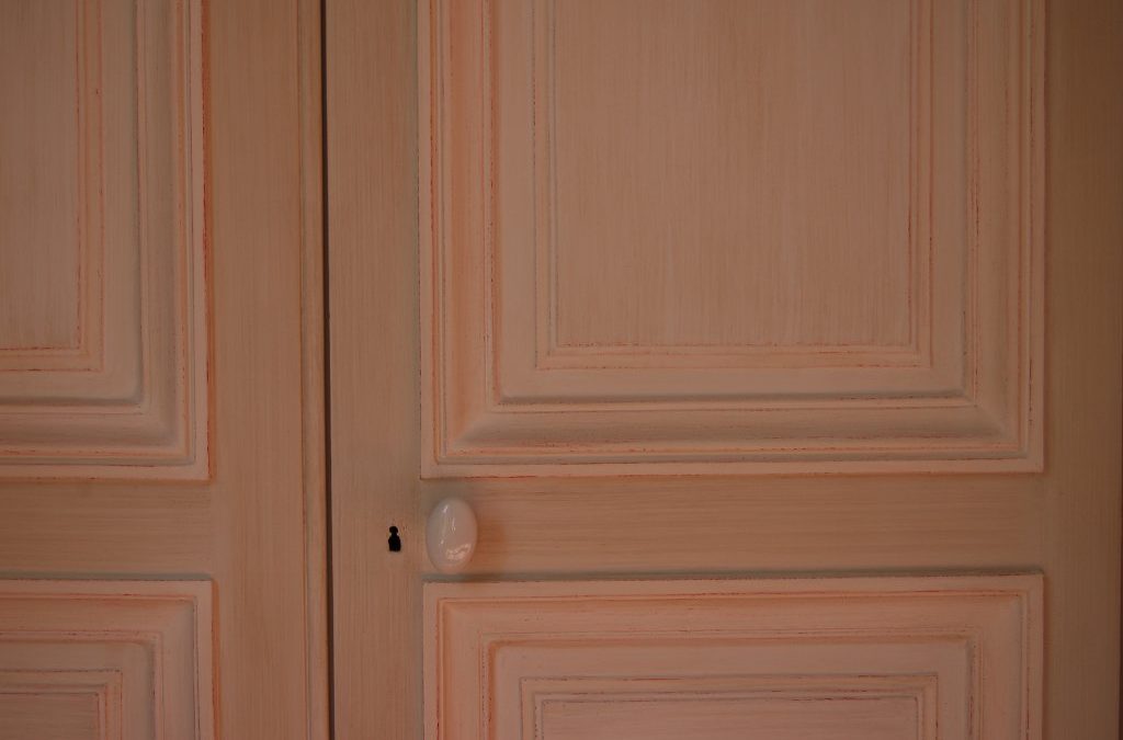 DÉCOR PEINT : exemples de boiseries en patines de 2 ou 3 tons