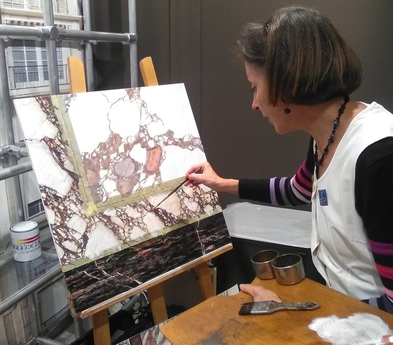 Vidéo d’une marqueterie de faux marbres par Joëlle Godefroid meilleur Ouvrier de France