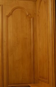 Faux bois en imitation sur des boiseries