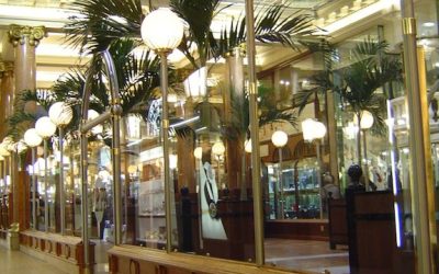 RESTAURATION de décors aux Champs Elysées