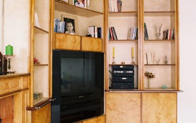 FAUX BOIS sur une bibliothèque Art Déco