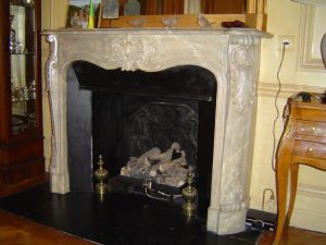 Cheminée imitation marbre gris