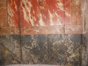 Faux marbres rouge de Vérone église St Marc Paris de Pierre Lefumat