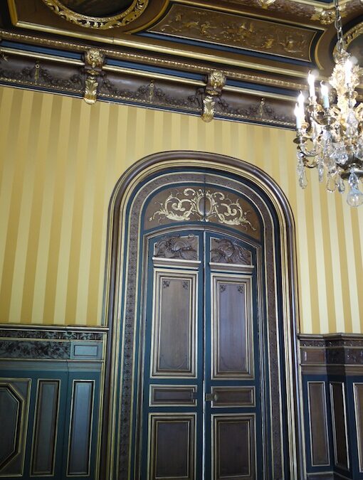 FAUX BOIS : RESTITUTION D’UN DÉCOR